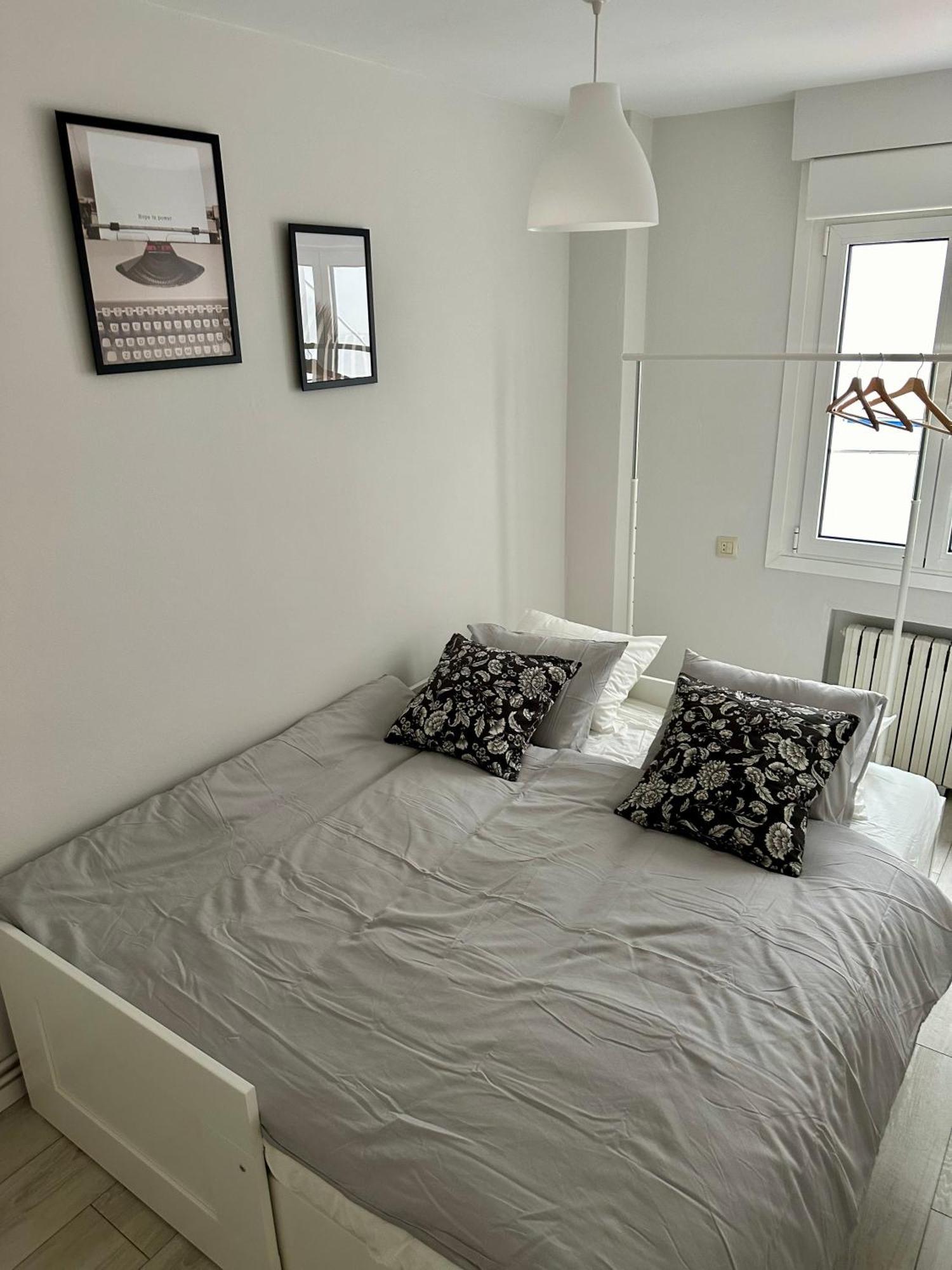 Cozy Flat 5 Mins From The Beach Gijon Exterior photo